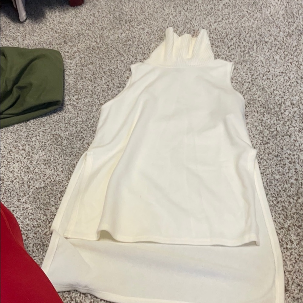 Forever 21 cream knit turtleneck sleeveless top